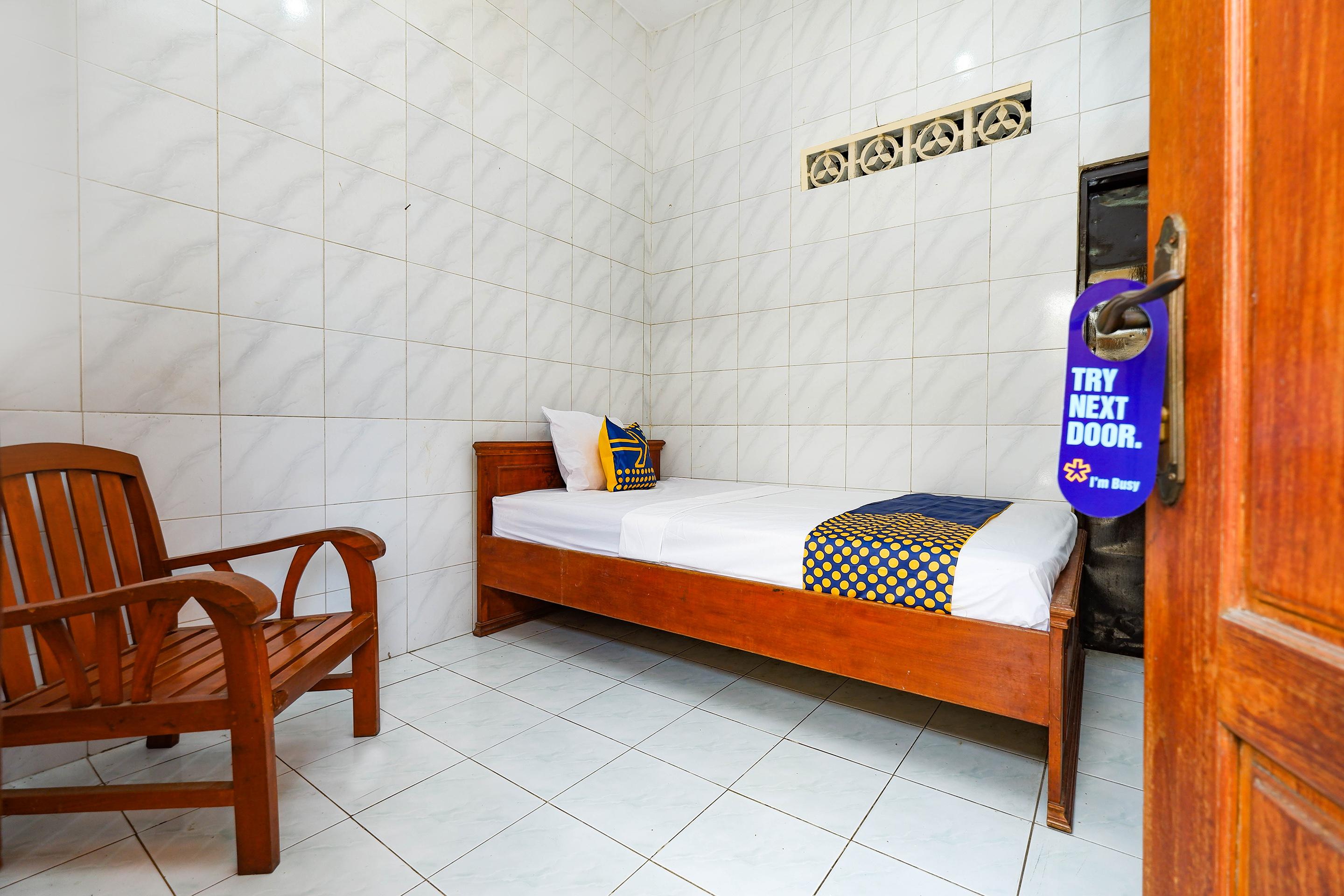 Spot On 2011 Hotel Mekar Sari Solo Εξωτερικό φωτογραφία
