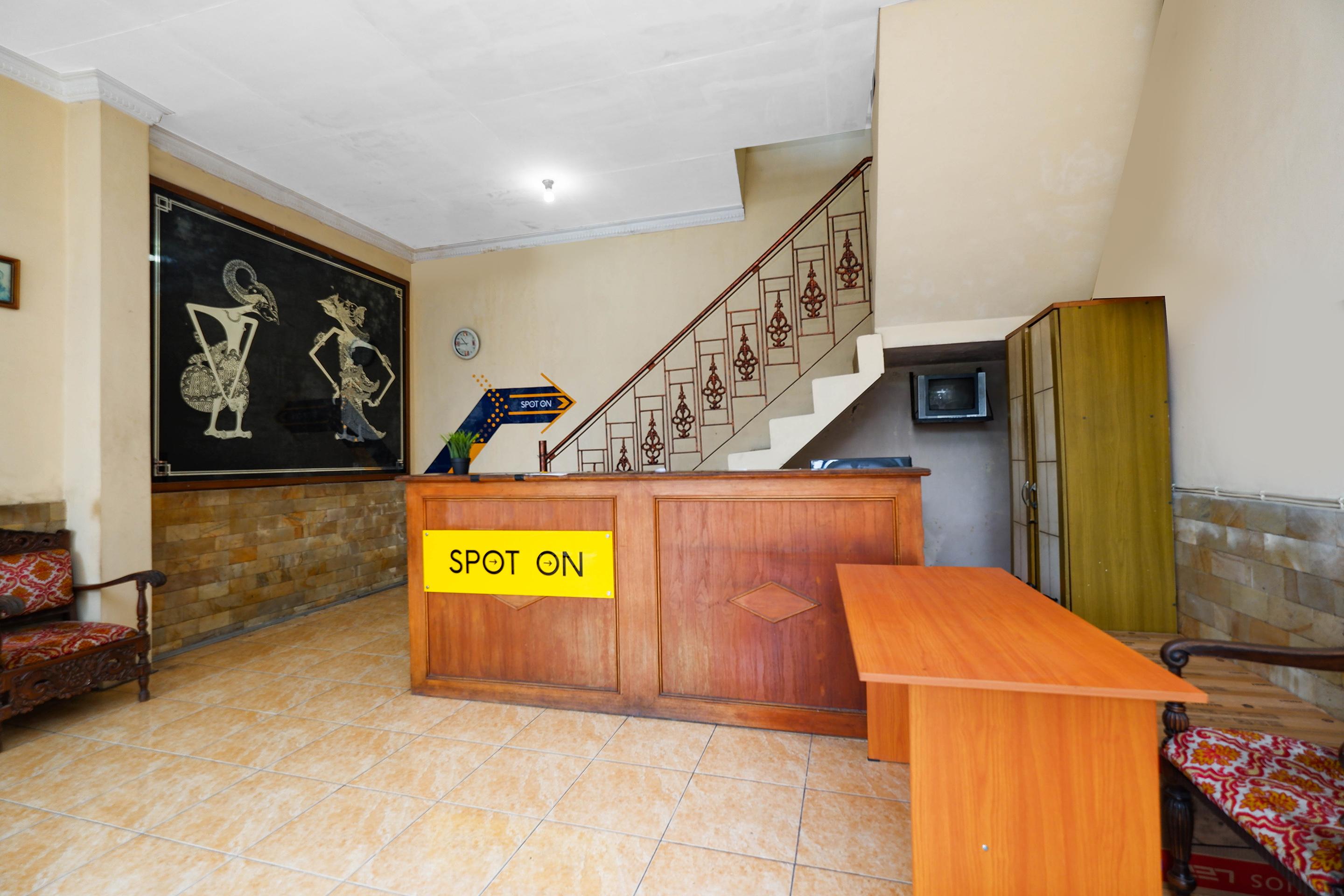 Spot On 2011 Hotel Mekar Sari Solo Εξωτερικό φωτογραφία