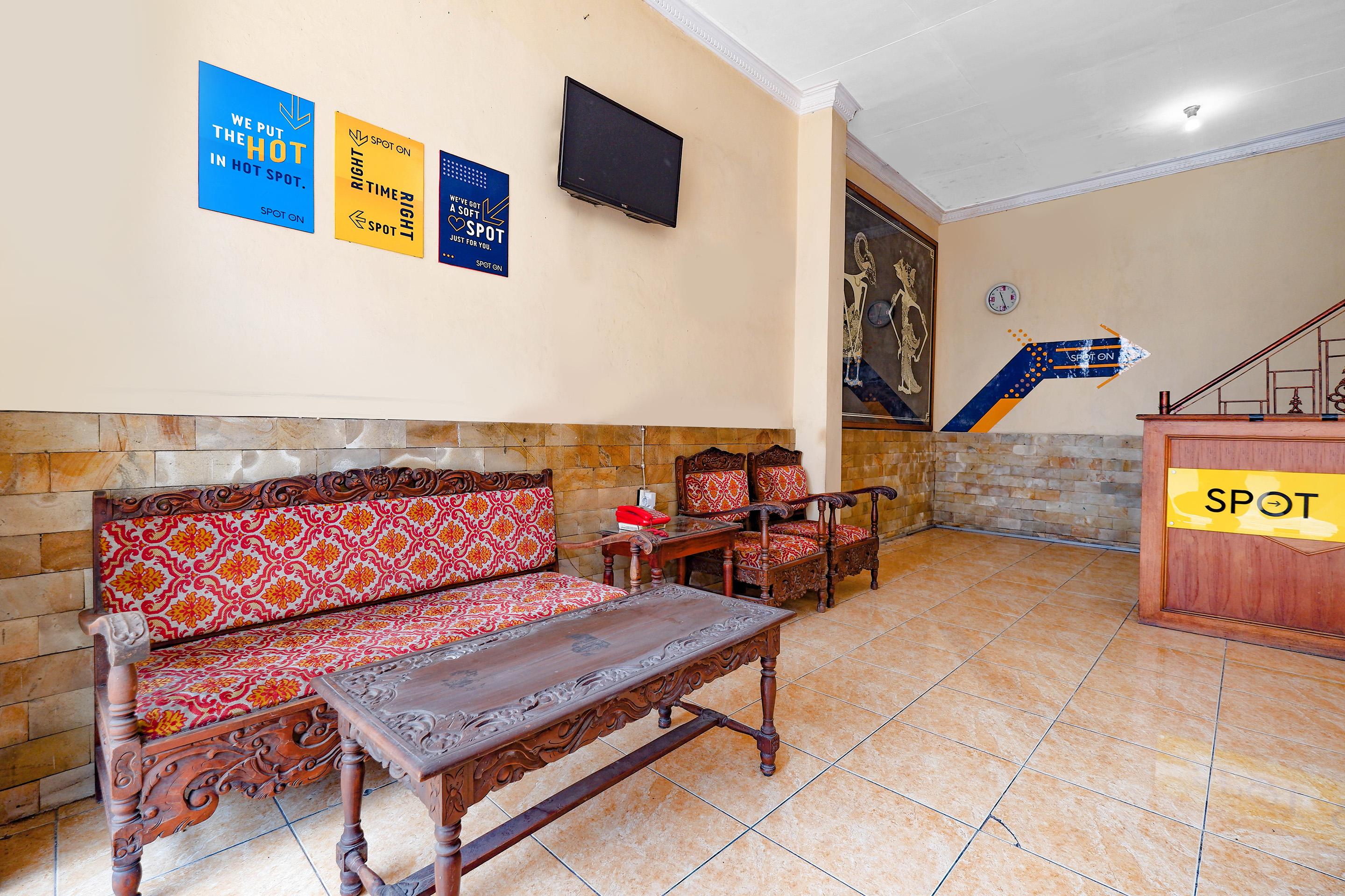 Spot On 2011 Hotel Mekar Sari Solo Εξωτερικό φωτογραφία